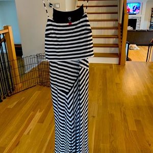 Vince Camuto Maxi